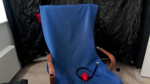 latexslaafboy online show from December 19, 2024, 11:29 am