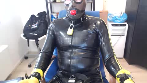 latexslaafboy online show from February 3, 2025, 1:30 pm