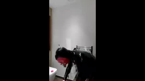 Latexsurfer online show from February 23, 2026, 6:49 pm