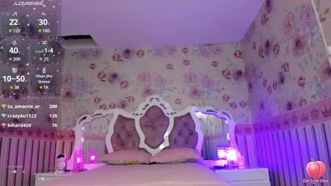 Snapshot of latin_ashley_ chatting on December 14, 2024, 5:51 am Valeria online show from December 14, 2024, 5:51 am