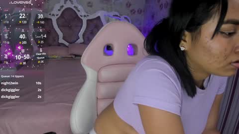 Snapshot of latin_ashley_ chatting on December 17, 2024, 9:28 am Valeria online show from December 17, 2024, 9:28 am