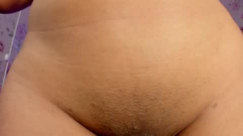 Snapshot of latin_ashley_ chatting on February 5, 2025, 9:15 am Valeria online show from February 5, 2025, 9:15 am