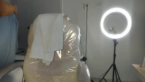 Johana y Santiago online show from February 9, 2025, 8:13 pm