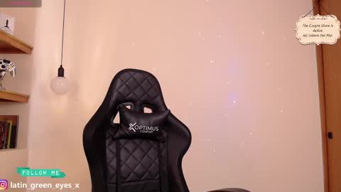 latin_green_eyes_ online show from February 17, 2025, 12:38 pm