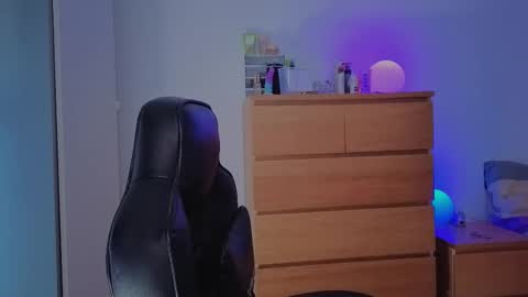  Free OF online show from October 6, 2025, 10:12 am