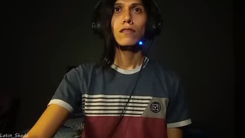 Snapshot of latin_shado chatting on November 18, 2025, 7:57 am Shado online show from November 18, 2025, 7:57 am