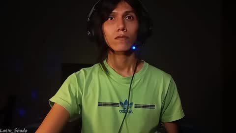 Snapshot of latin_shado chatting on November 20, 2025, 7:41 am Shado online show from November 20, 2025, 7:41 am