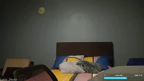 Snapshot of latin_shado chatting on December 22, 2025, 8:22 am Shado online show from December 22, 2025, 8:22 am