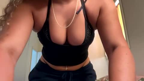latina_bbyxo online show from September 25, 2025, 2:26 am