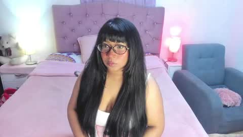 Snapshot of latinabombsheell chatting on May 30, 2026, 4:20 am Martina online show from May 30, 2026, 4:20 am