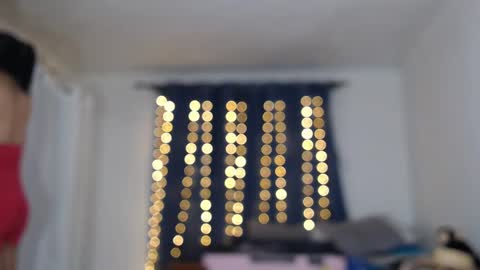 FLOR SALVAJE online show from December 17, 2024, 3:06 am