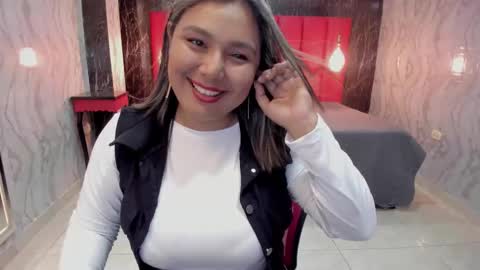 EMMA   online show from February 3, 2026, 3:06 pm