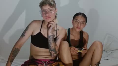 latinas_love05 online show from January 16, 2026, 9:35 am