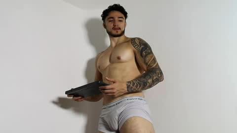 Snapshot of latinboyvip_ chatting on June 4, 2026, 3:07 pm LatinBoyVIP Colombian online show from June 4, 2026, 3:07 pm