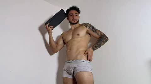 Snapshot of latinboyvip_ chatting on June 6, 2026, 2:38 am LatinBoyVIP Colombian online show from June 6, 2026, 2:38 am