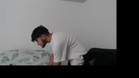 Snapshot of latinbunny7779 chatting on December 2, 2024, 11:34 am camilo online show from December 2, 2024, 11:34 am