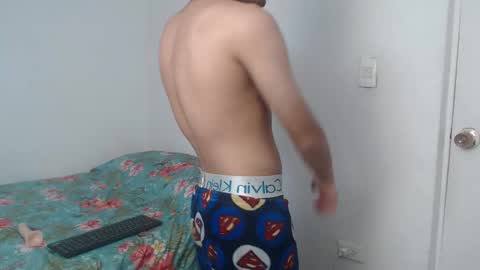 Snapshot of latinbunny7779 chatting on December 19, 2024, 5:51 am camilo online show from December 19, 2024, 5:51 am