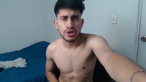 Snapshot of latinbunny7779 chatting on January 25, 2025, 9:36 am camilo online show from January 25, 2025, 9:36 am