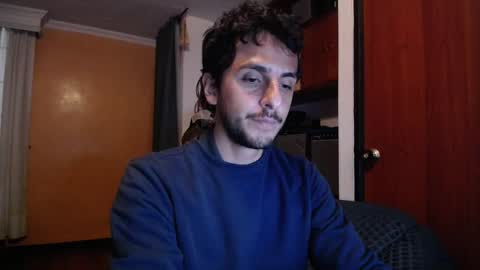 Snapshot of latincurious0 chatting on October 1, 2025, 2:17 am Juanito online show from October 1, 2025, 2:17 am