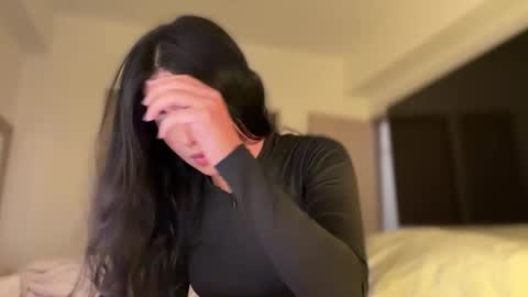 Hi -  online show from March 8, 2026, 1:36 am