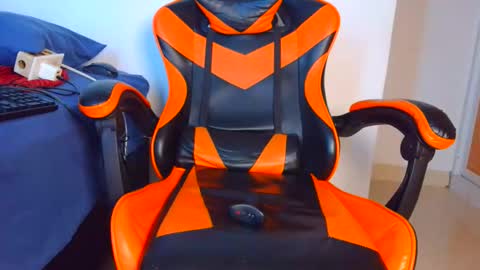 blackBear online show from December 18, 2025, 8:59 pm