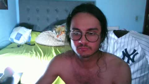 Snapshot of latinincognito chatting on March 5, 2025, 10:21 pm latinincognito online show from March 5, 2025, 10:21 pm