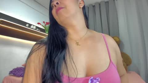Vanessa online show from June 1, 2026, 1:51 am