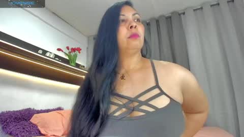 Vanessa online show from June 3, 2026, 1:52 am