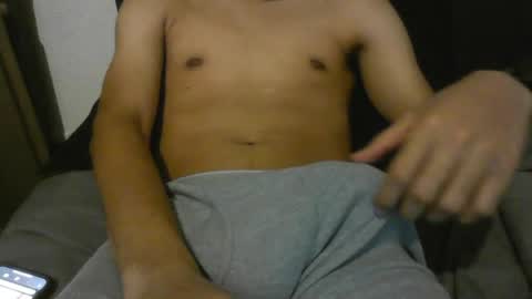 Snapshot of latinman7945 chatting on July 7, 2026, 7:23 am latinman7945 online show from July 7, 2026, 7:23 am