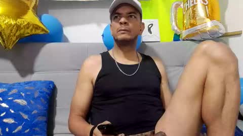 Snapshot of latinmartin254 chatting on September 29, 2025, 3:22 am latinmartin254 online show from September 29, 2025, 3:22 am