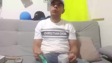 Snapshot of latinmartin254 chatting on October 26, 2025, 4:18 am latinmartin254 online show from October 26, 2025, 4:18 am