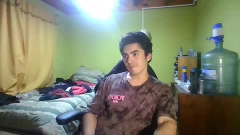 latinn_babe online show from April 7, 2026, 3:40 am