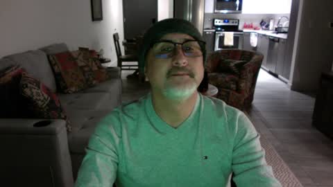 Snapshot of latinnous chatting on December 2, 2024, 12:09 am QS - INDEPENDENT MODEL online show from December 2, 2024, 12:09 am