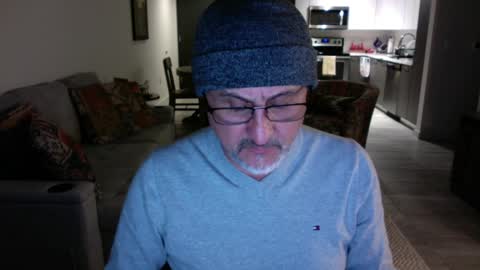 Snapshot of latinnous chatting on December 2, 2024, 3:15 am QS - INDEPENDENT MODEL online show from December 2, 2024, 3:15 am