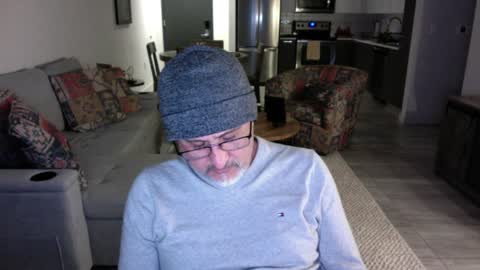 Snapshot of latinnous chatting on December 8, 2024, 7:26 am QS - INDEPENDENT MODEL online show from December 8, 2024, 7:26 am