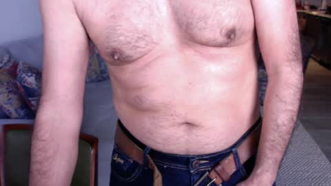 Snapshot of latinnous chatting on December 17, 2024, 6:31 pm QS - INDEPENDENT MODEL online show from December 17, 2024, 6:31 pm