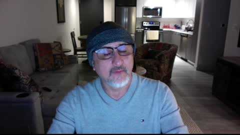 Snapshot of latinnous chatting on December 25, 2024, 3:29 am QS - INDEPENDENT MODEL online show from December 25, 2024, 3:29 am