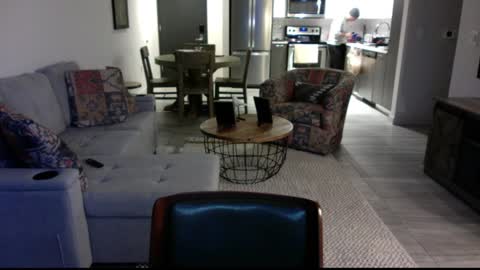 Snapshot of latinnous chatting on December 25, 2024, 10:37 pm QS - INDEPENDENT MODEL online show from December 25, 2024, 10:37 pm