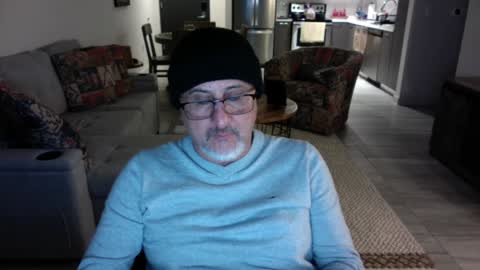 Snapshot of latinnous chatting on January 19, 2025, 7:57 am QS - INDEPENDENT MODEL online show from January 19, 2025, 7:57 am