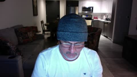 Snapshot of latinnous chatting on January 21, 2025, 3:15 am QS - INDEPENDENT MODEL online show from January 21, 2025, 3:15 am