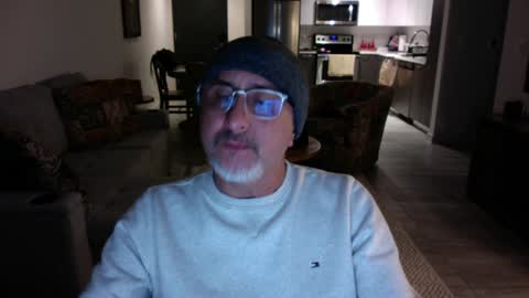 Snapshot of latinnous chatting on January 26, 2025, 2:03 am QS - INDEPENDENT MODEL online show from January 26, 2025, 2:03 am