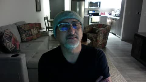 Snapshot of latinnous chatting on February 4, 2025, 2:07 am QS - INDEPENDENT MODEL online show from February 4, 2025, 2:07 am