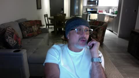 Snapshot of latinnous chatting on February 7, 2025, 2:50 am QS - INDEPENDENT MODEL online show from February 7, 2025, 2:50 am