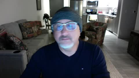 Snapshot of latinnous chatting on February 9, 2025, 4:46 am QS - INDEPENDENT MODEL online show from February 9, 2025, 4:46 am