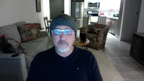 Snapshot of latinnous chatting on February 10, 2025, 5:47 am QS - INDEPENDENT MODEL online show from February 10, 2025, 5:47 am