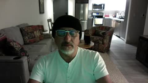 Snapshot of latinnous chatting on February 16, 2025, 4:20 am QS - INDEPENDENT MODEL online show from February 16, 2025, 4:20 am