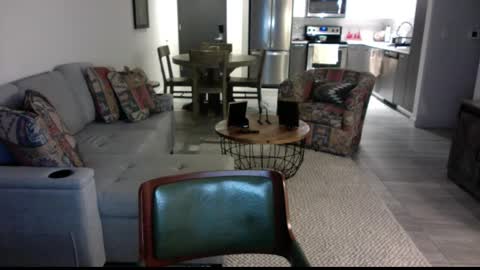 Snapshot of latinnous chatting on February 24, 2025, 12:52 am QS - INDEPENDENT MODEL online show from February 24, 2025, 12:52 am