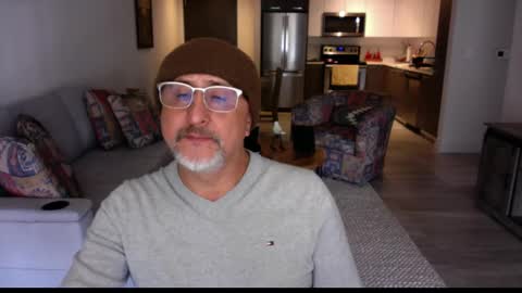 Snapshot of latinnous chatting on February 28, 2025, 4:42 pm QS - INDEPENDENT MODEL online show from February 28, 2025, 4:42 pm