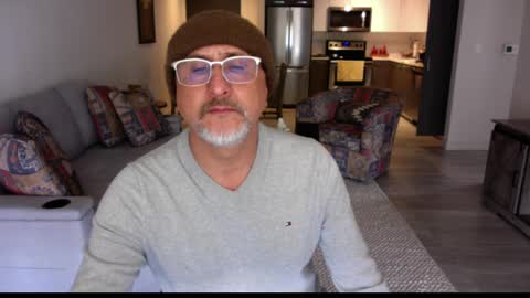 Snapshot of latinnous chatting on February 28, 2025, 7:46 pm QS - INDEPENDENT MODEL online show from February 28, 2025, 7:46 pm