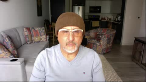 Snapshot of latinnous chatting on March 4, 2025, 5:13 pm QS - INDEPENDENT MODEL online show from March 4, 2025, 5:13 pm